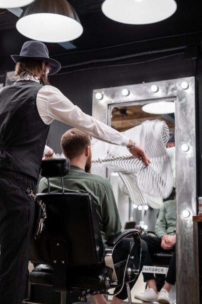 Embracing Tradition: The Art and Craft of Traditional Barbering - Sovereign Hair Products